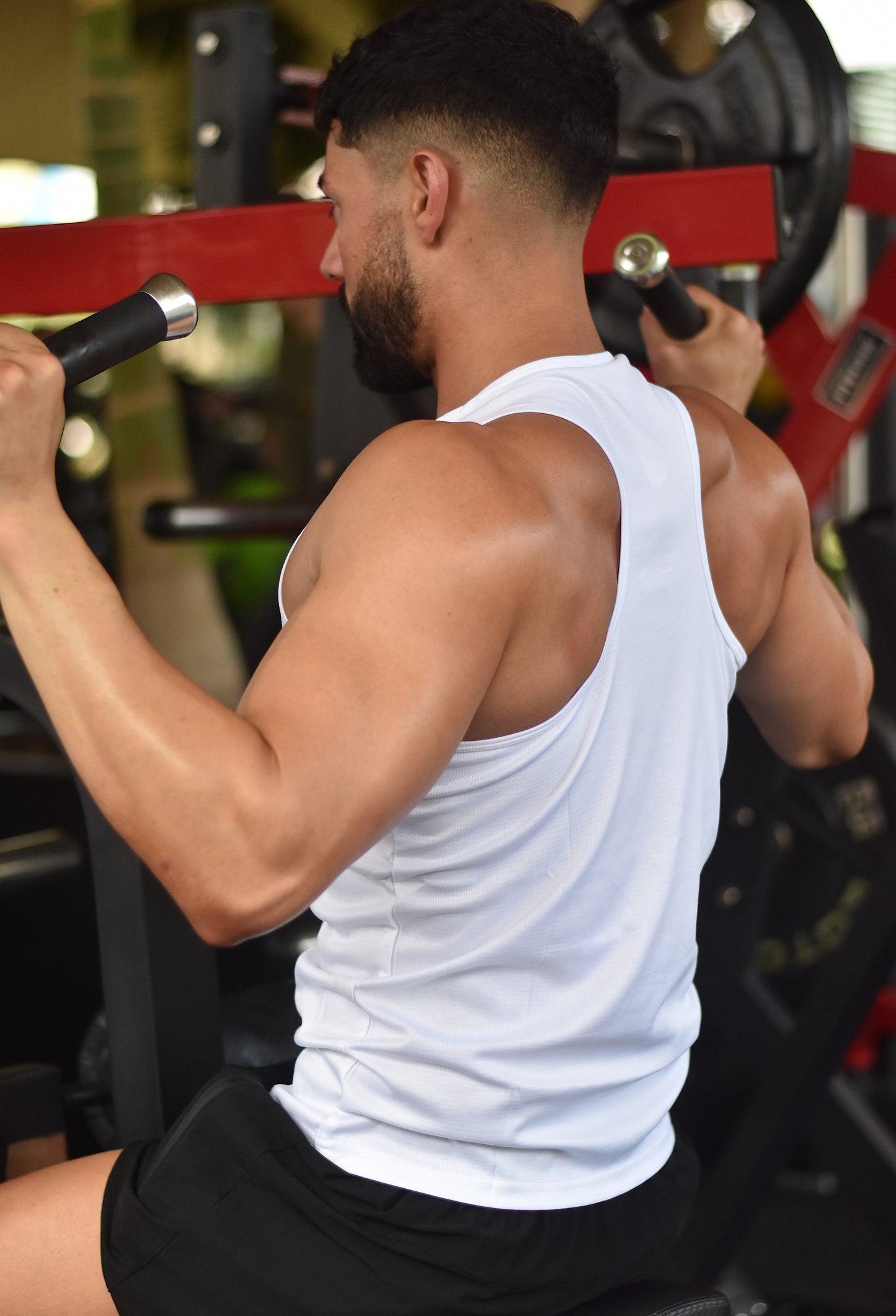 CAMISETA DE TIRANTES CON ESPALDA ABIERTA